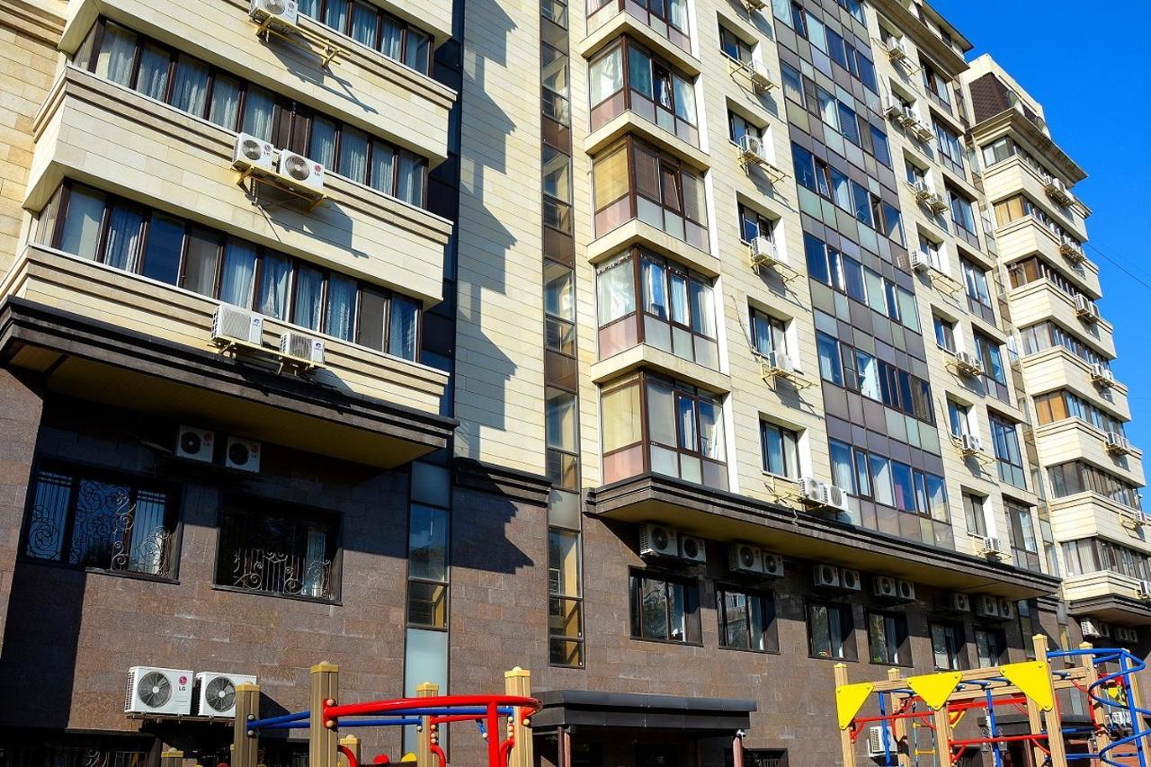 Уютная 2-Комнатная Квартира В Центре Г. Алматы Eksteriør billede